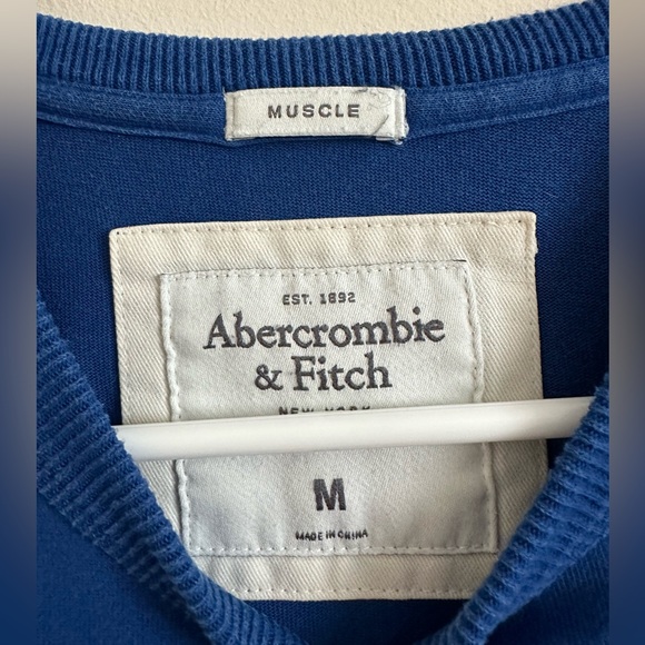 Men’s Abercrombie Long-Sleeve - Picture 3 of 6